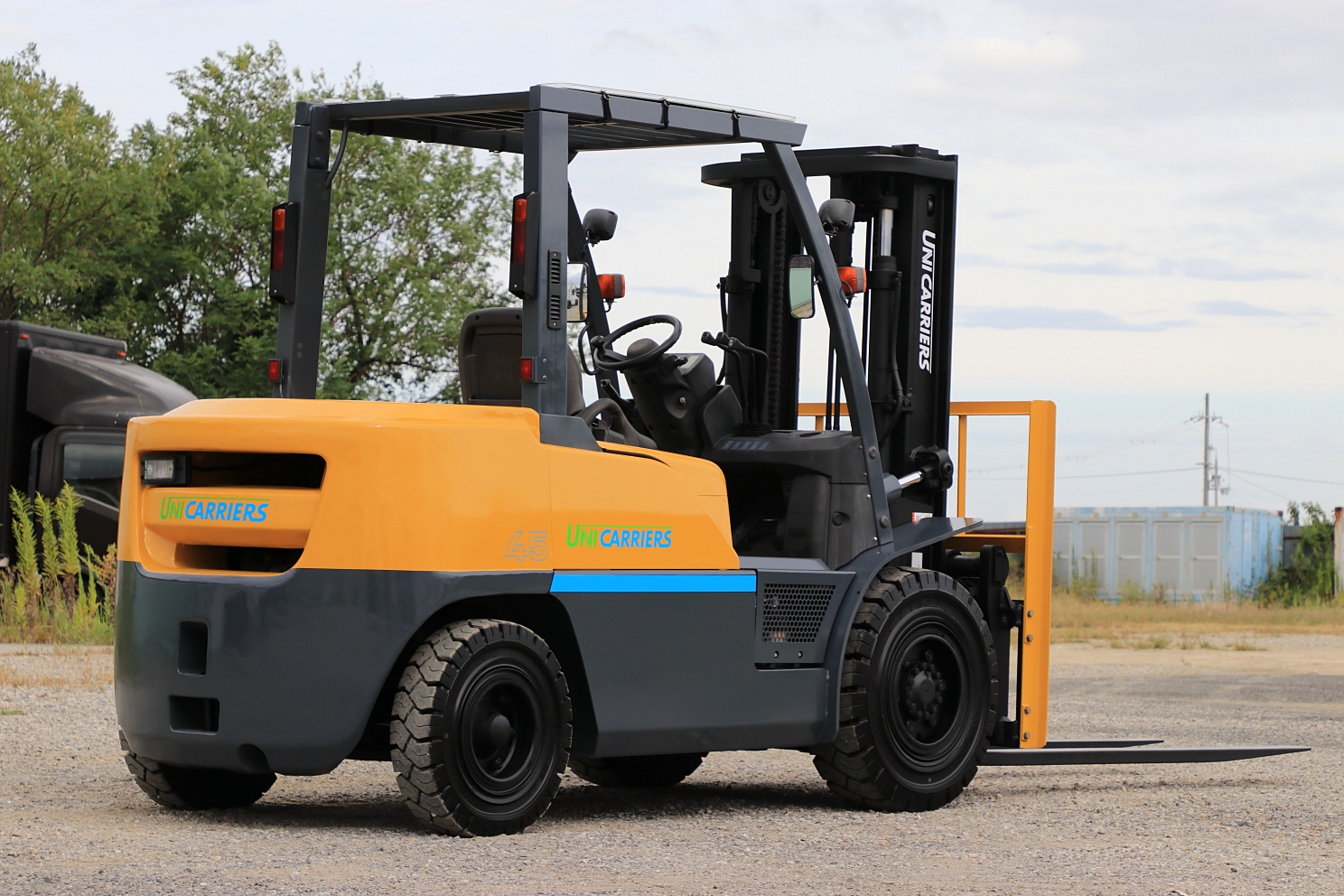 バッテリー＆ディーゼルエンジンフォークリフト 宮崎 KOMATSU