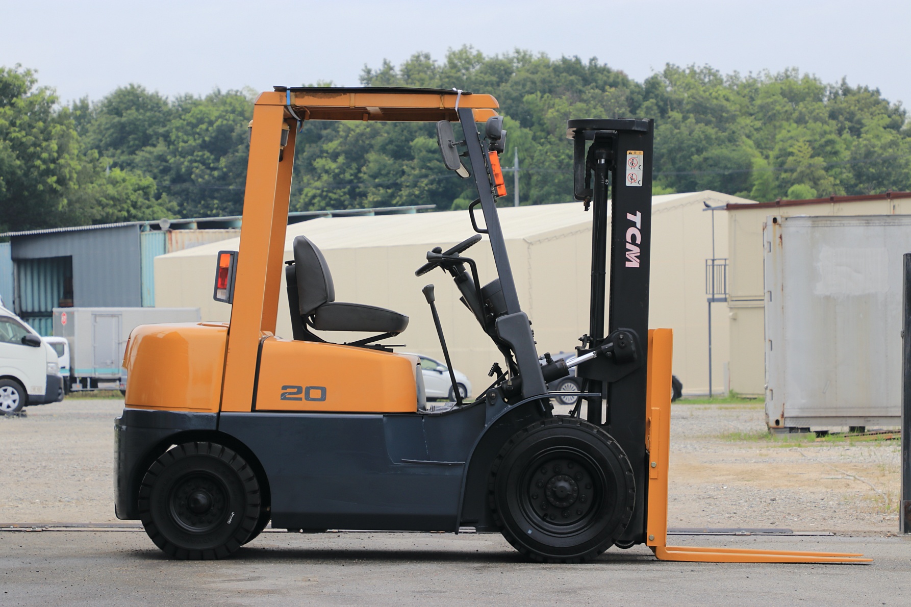 TCMフォークリフトFD20Z5揚高3000㎜使用3517Hデイーセル(A87) TCM