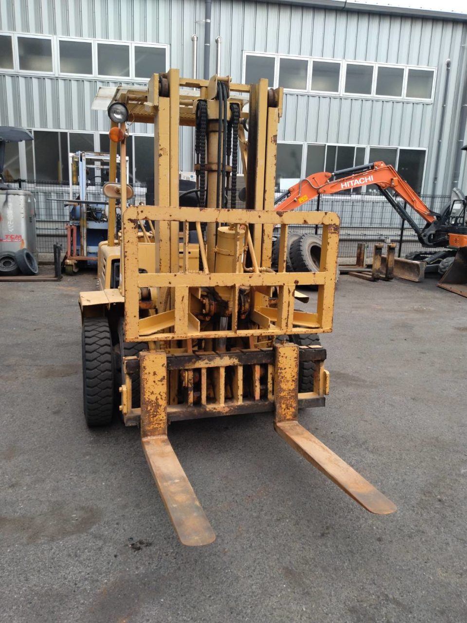 コマツ フォークリフト FD20-7