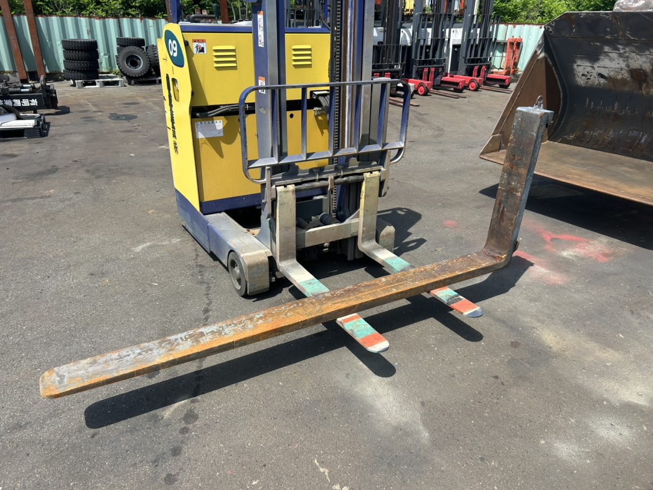 フォークリフト 長ツメ 塗装